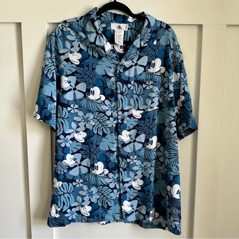 Vintage Disney Parks Official Mickey Hawaiian Button Up Shirt men’s size L